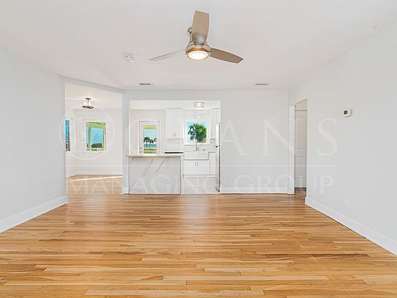 3rd image of 2041 Schulte Ave