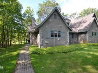 925 Chardonnay, Lewiston, MI 49756