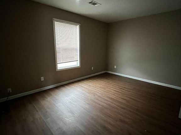2nd image of 129 Reynolds Ave