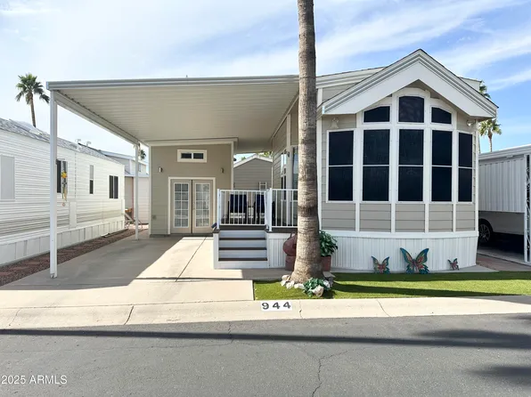 944 S NICKEL Drive, Apache Junction, AZ 85119