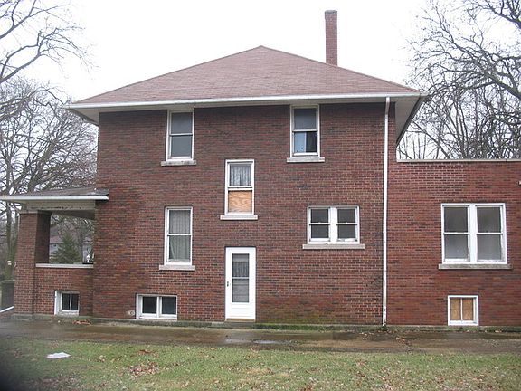3rd image of 417 N Whitney Ave