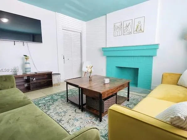 8028 NW 5th Ct, Miami, FL 33150