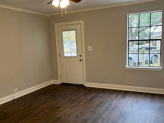 5th image of 228 Hill Terrace Dr