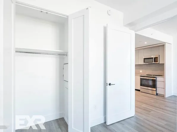 210 Clarkson Avenue image 8 of 18