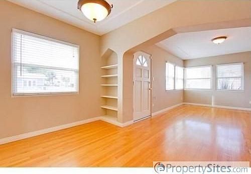 3rd image of 4389 Copeland Ave
