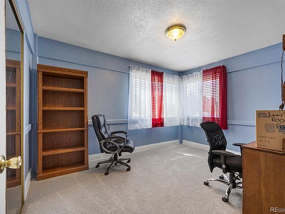 4th image of 2140 W Custer Place