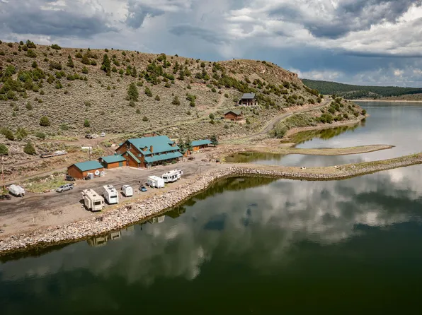 284 E North Shore Rd, Panguitch, UT 84759