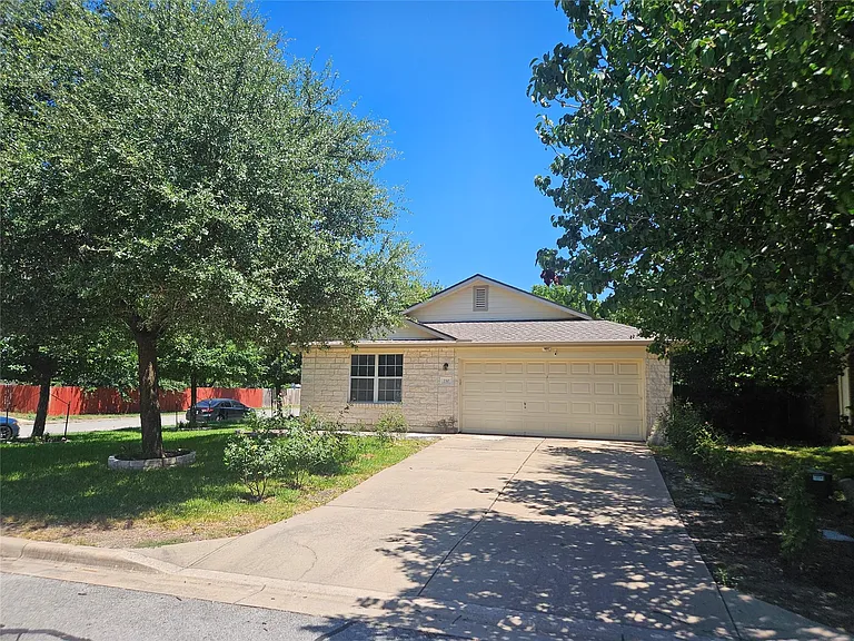 230 Rinehardt St — Photo 1
