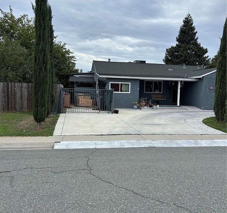 1st image of 5917 Fern St