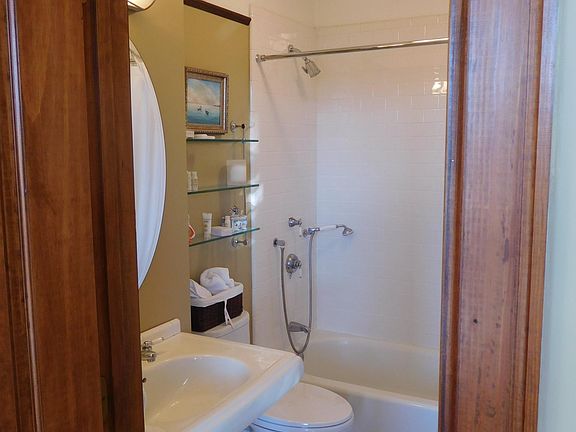 5th image of 1280 Market St APT 302