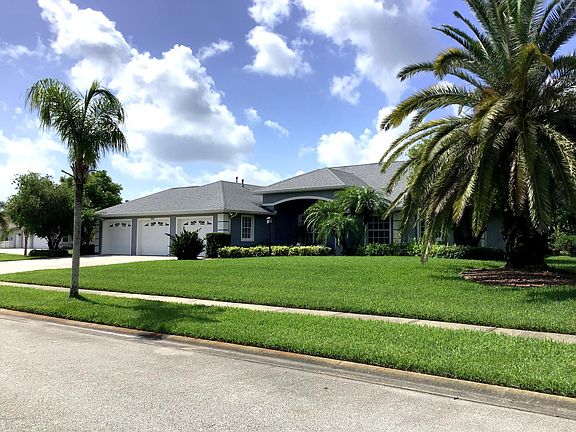 2nd image of 1309 Palace Dr
