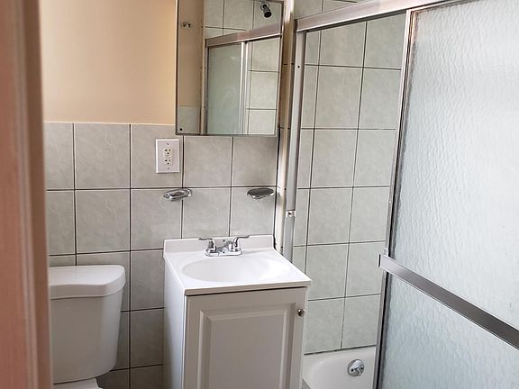 2nd image of 1706 E 15th St #2
