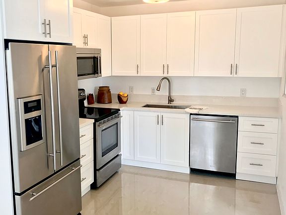 Brand new custom kitchen