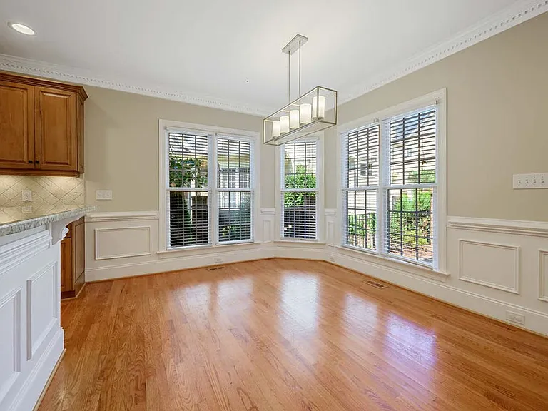 8333 Wheatstone Ln — Photo 11