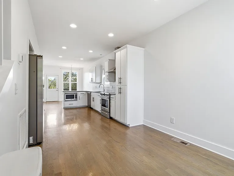 2622 Airpark Dr — Photo 6