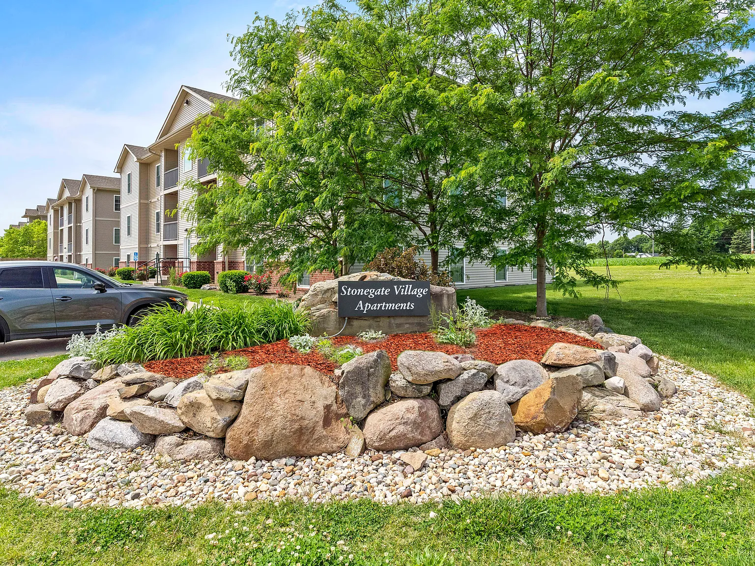 Stonegate Village Apartments — Photo 1