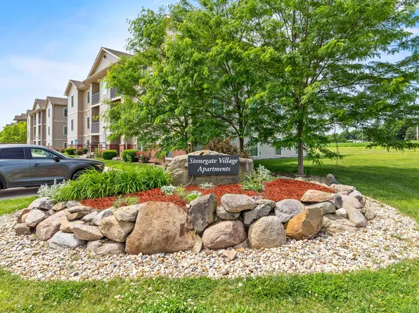 Stonegate Village Apartments
