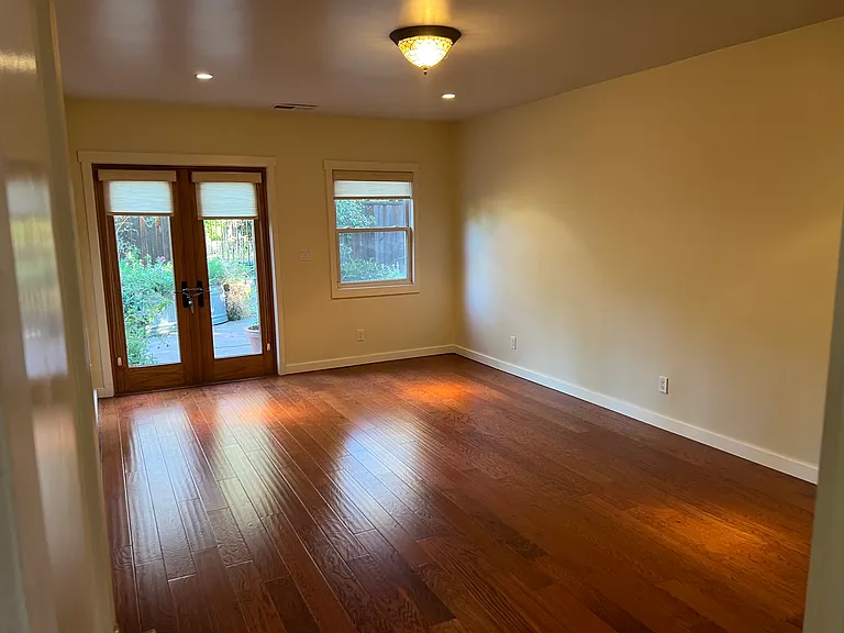 51 Lusherm Ct — Photo 6