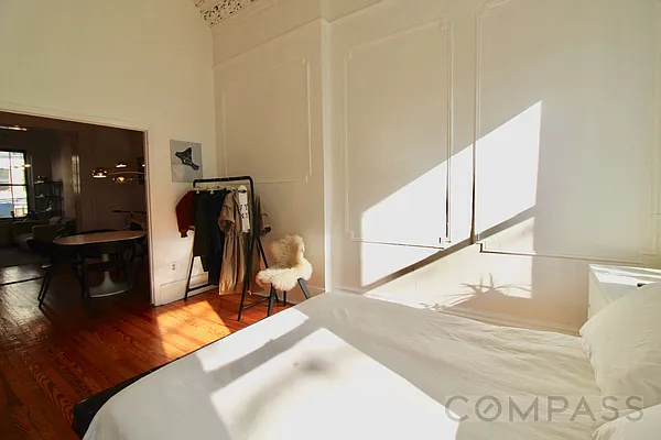 Rented by Compass | media 2