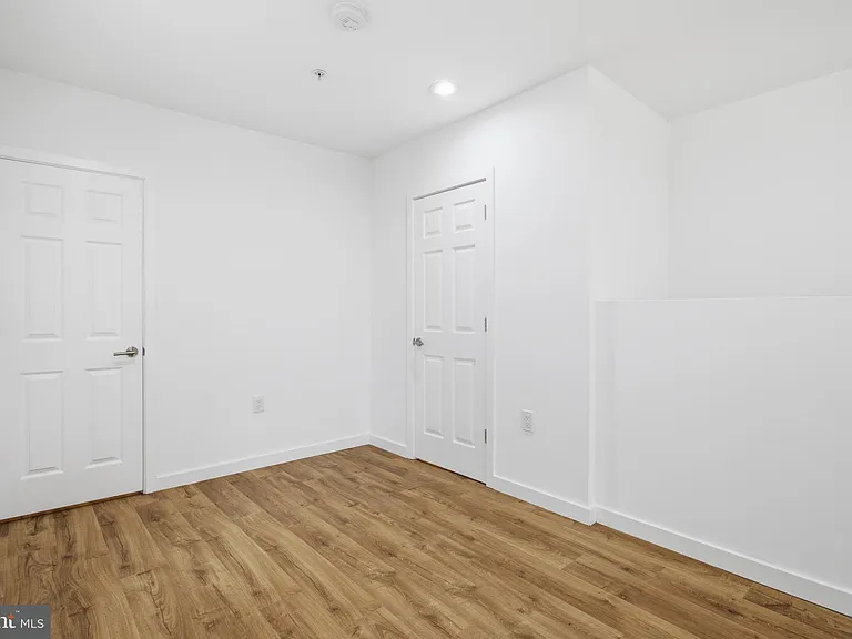 2162 E York St #1R — Photo 9