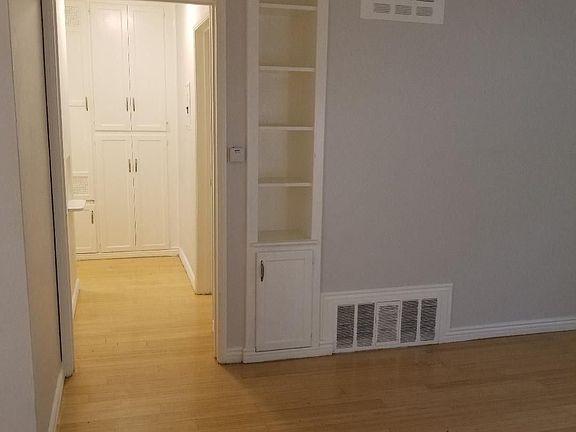 4th image of 7456 Hollywood Blvd APT 2
