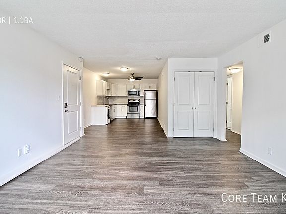 4th image of 16 E 34th Ter APT 8
