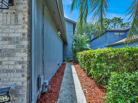 4th image of 11032 MILL POND Court