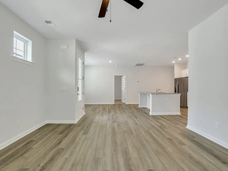 155 Holloway Hl — Photo 21