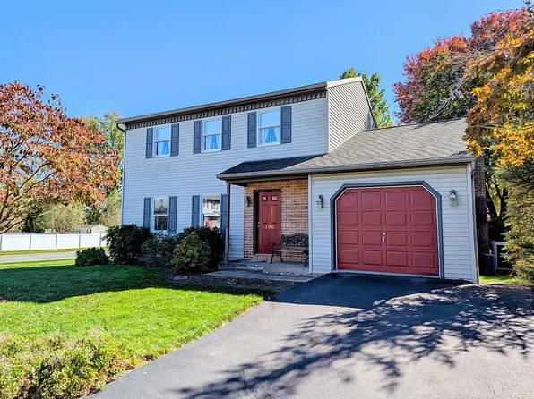 700 Leesport Ave, Leesport, PA 19533