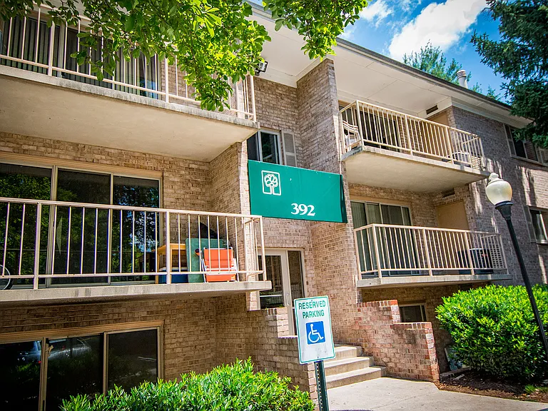 Spring Ridge Apartments Building Exterior 24