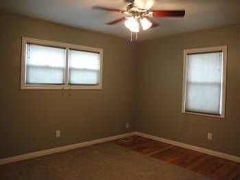 3rd image of 4447 38th St