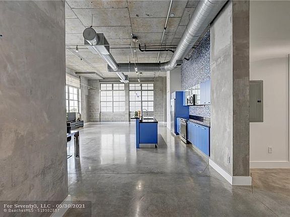 5th image of 434 NW 1st Ave APT 502