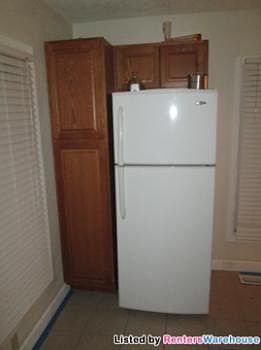 3rd image of 4001 Queen Ave N