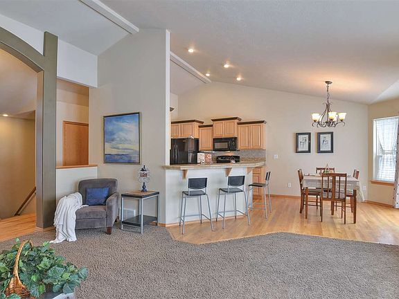 3rd image of 3716 S Morrow Ln