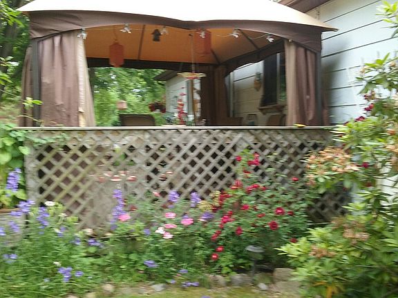 4th image of 1121 Summer St