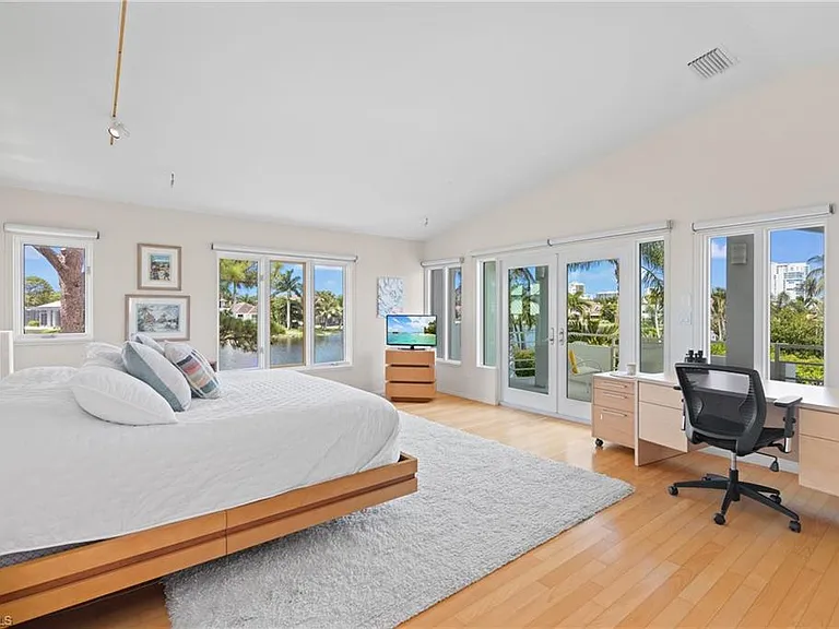 536 Turtle Hatch Rd — Photo 14