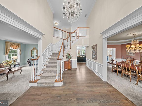 5th image of 4 Copperleaf Ct