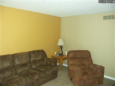 5th image of 1270 Tonawanda Ave