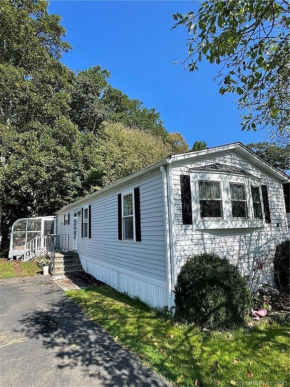 28 Woodland Park, Shelton, CT 06484 Zillow