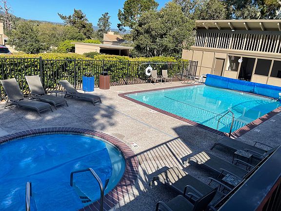 Swimming pool & hot tub