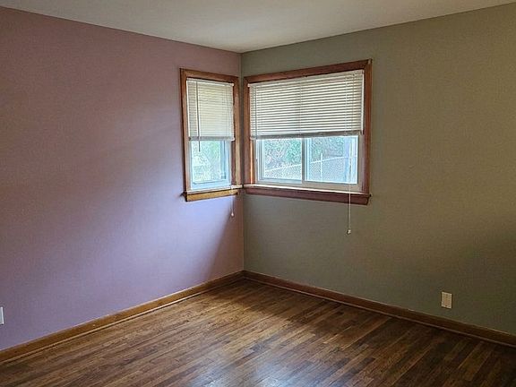 5th image of 64 Katherine Avenue