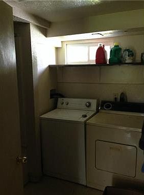 3rd image of 806 S Savage St