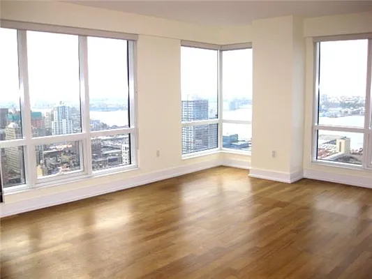 Rented by RELO REDAC INC. | media 38