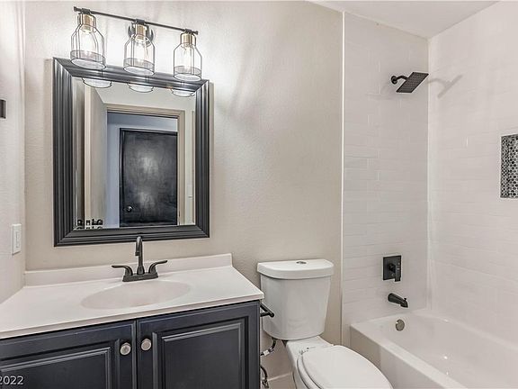 5th image of 3904 Stormcrest Dr