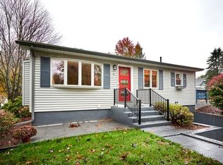 40 Fairview St, South Hadley, MA 01075