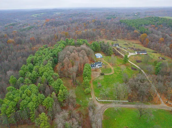 33404 Bowland Derr Rd, Logan, OH 43138