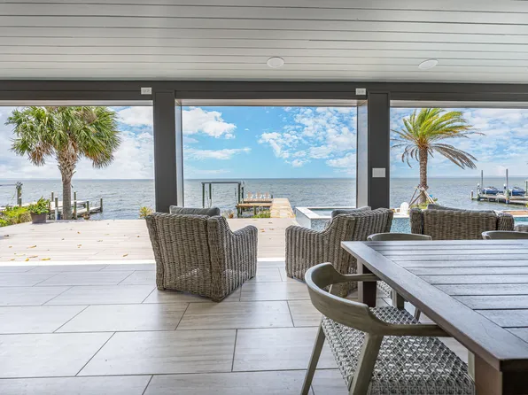 3214 Bay Estates Cir, Miramar Beach, FL 32550