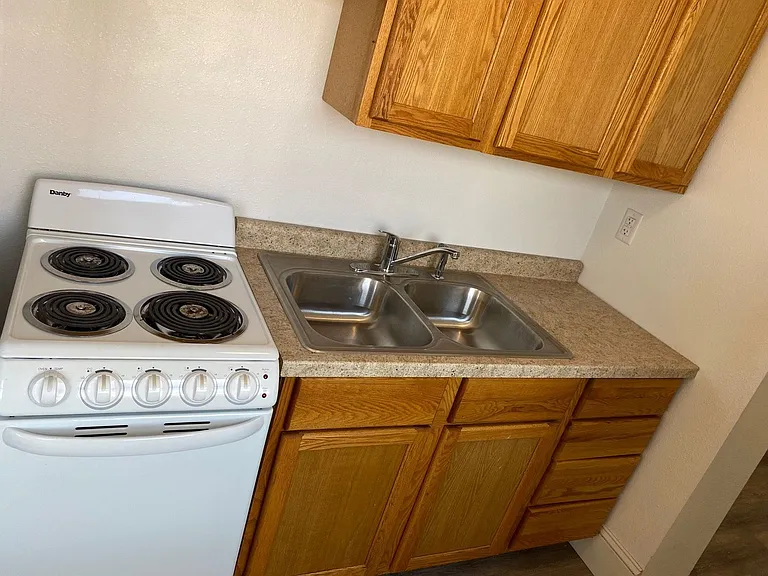 310 W Wisconsin Ave — Photo 2