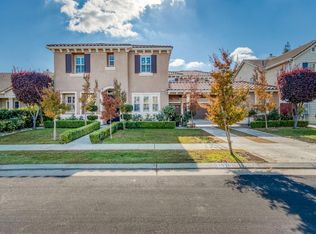 1910 Serena Ave, Clovis, CA 93619