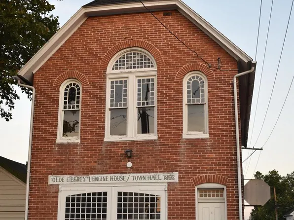 101 4th St, East Berlin, PA 17316